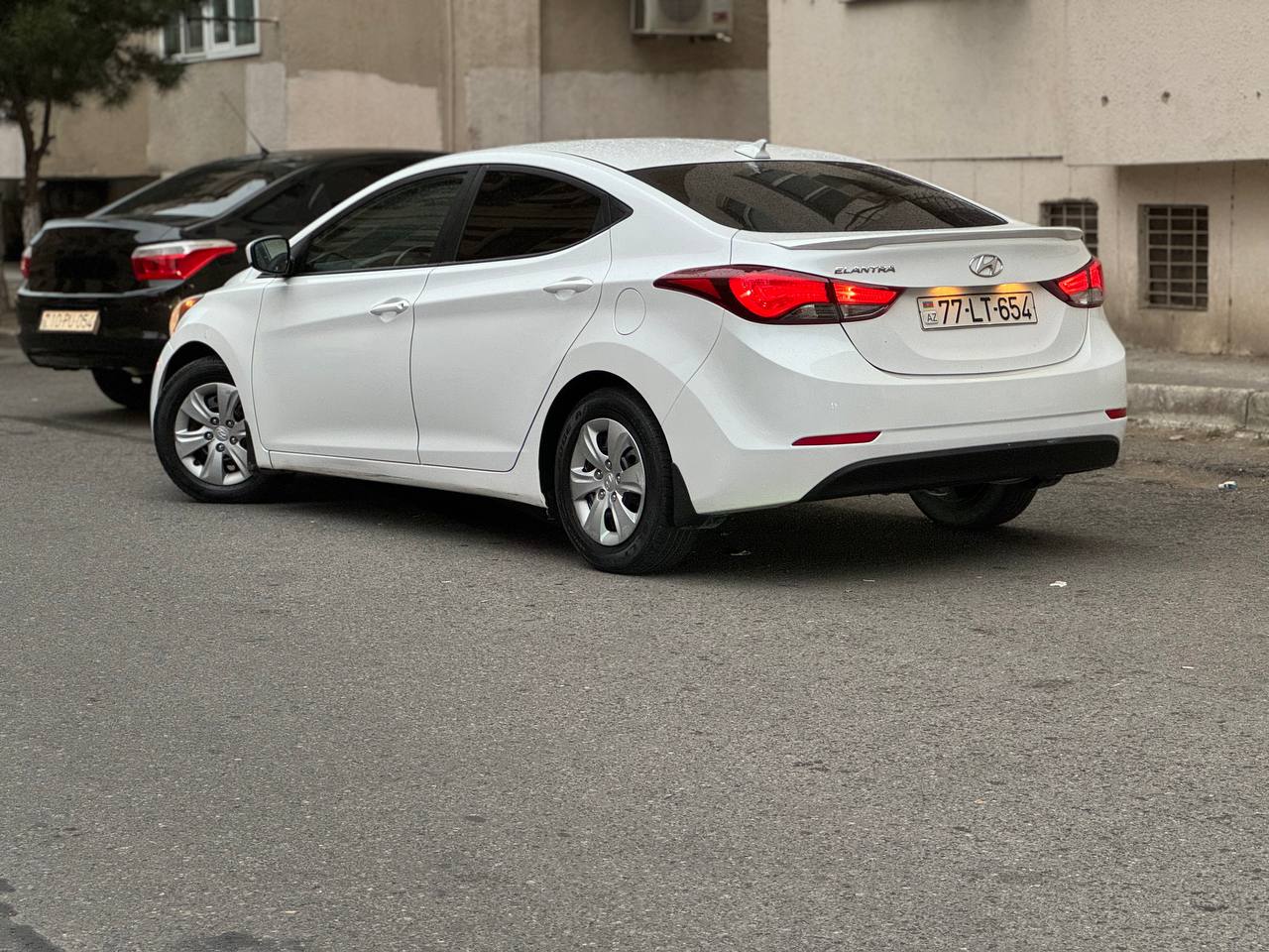 Hyundai Elantra 2015
