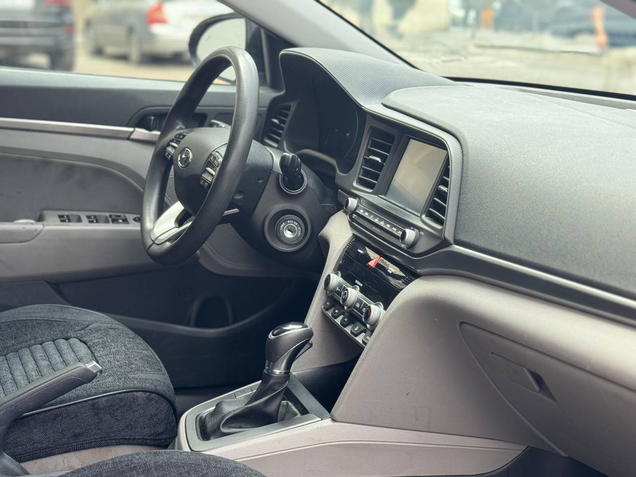 Hyundai Elantra 2020