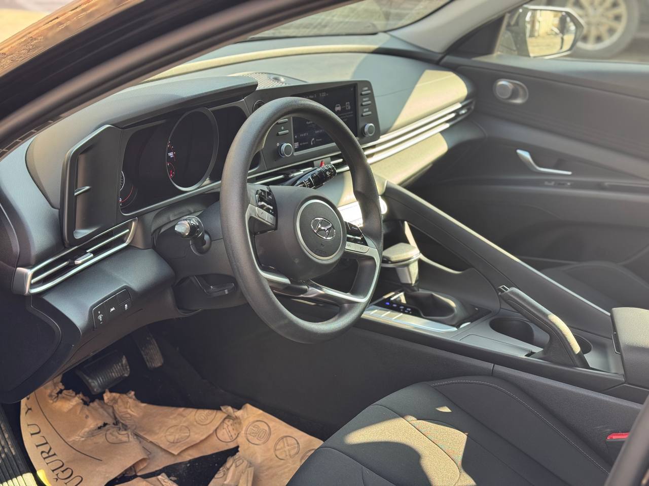 Hyundai Elantra 2023
